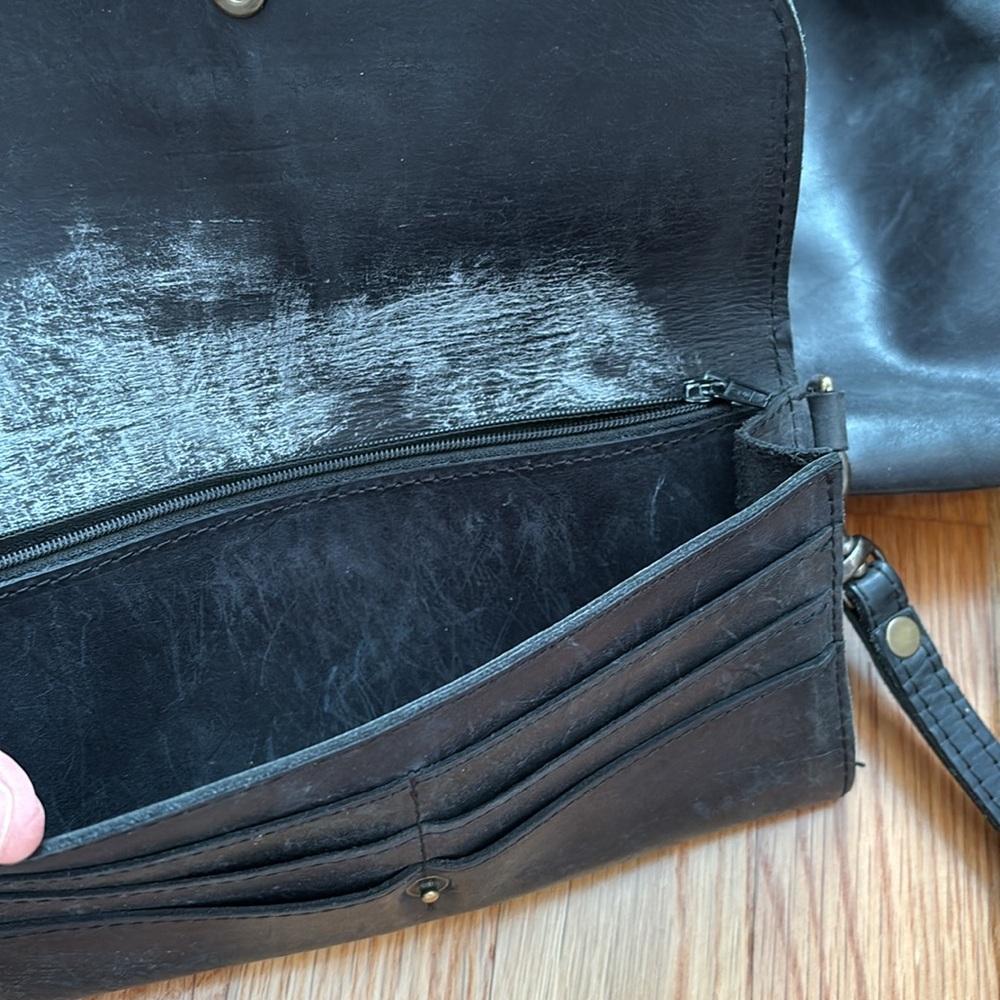 Able Fozi Purse and Wristlet Set - Picture 2 of 9